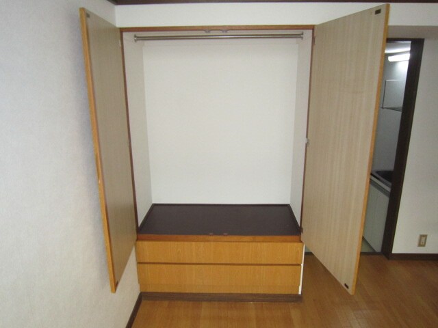 物件内観写真13　(収納)