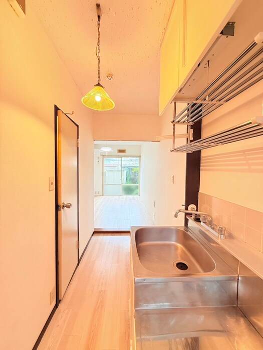 物件内観写真12　(廊下)