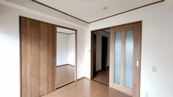 物件内観写真7　(居室)