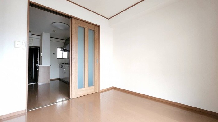 物件内観写真8　(居室)