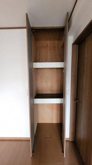 物件内観写真17　(収納)