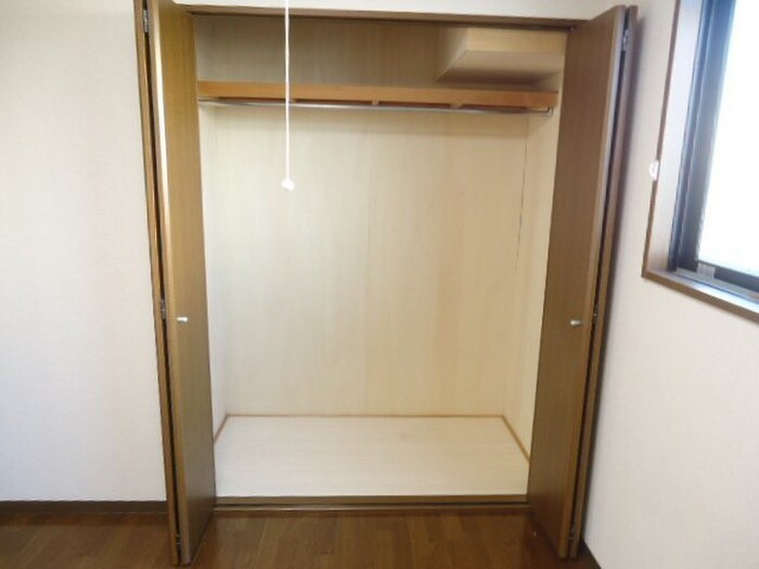物件内観写真13　(収納)