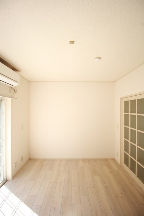 物件内観写真14　(居室)