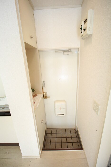 物件内観写真22　(玄関)