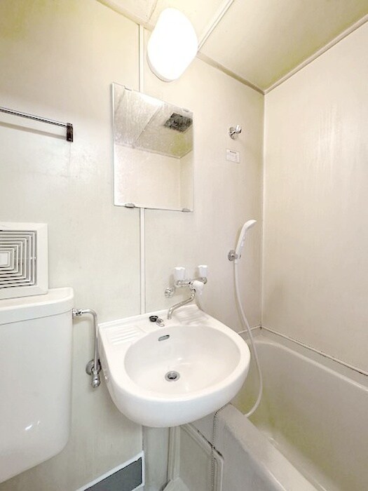 物件内観写真12　(洗面)