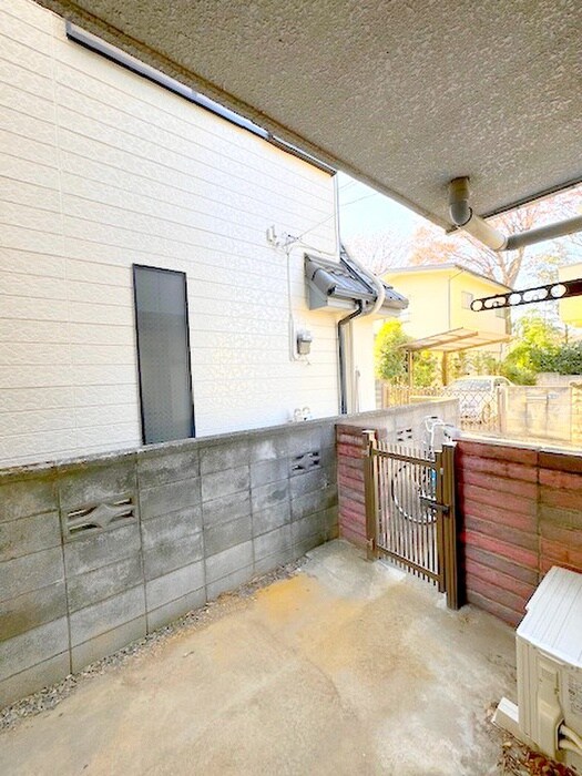 物件内観写真22　(室内からの展望)