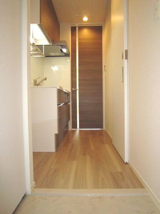 物件内観写真14　(廊下)