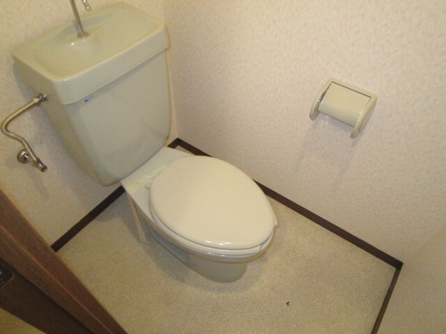 物件内観写真14　(トイレ)