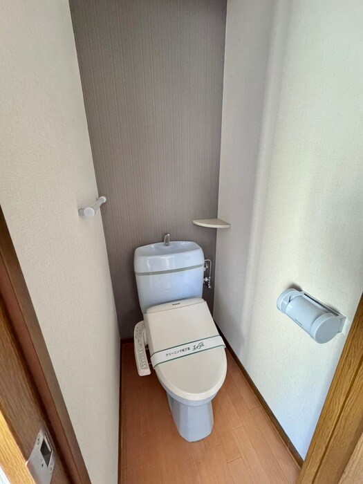 物件内観写真14　(トイレ)