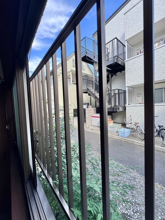 物件内観写真21　(室内からの展望)