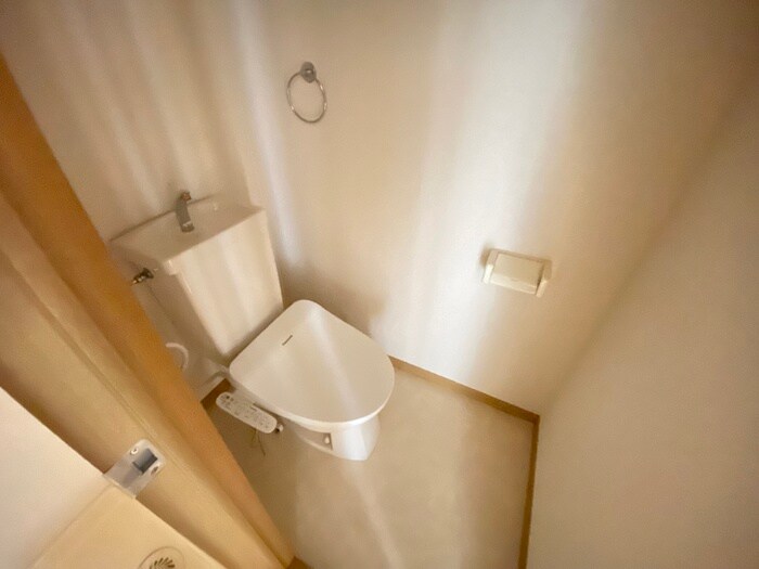 物件内観写真11　(トイレ)