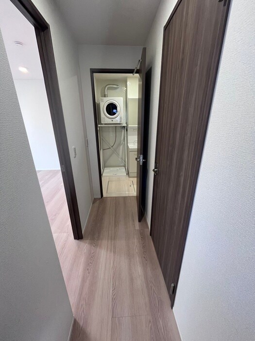 物件内観写真14　(廊下)