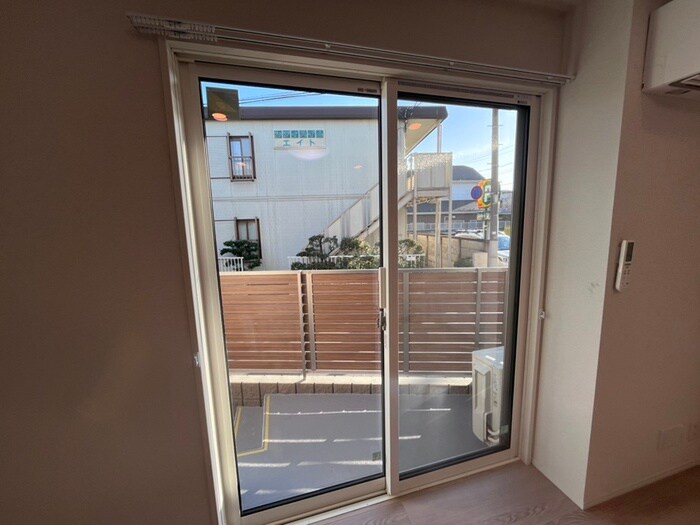 物件内観写真17　(室内からの展望)