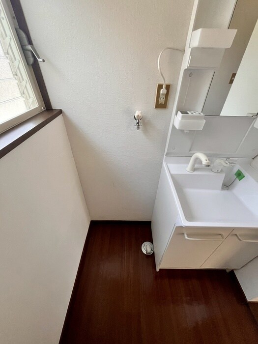 物件内観写真18　(洗濯機置場)