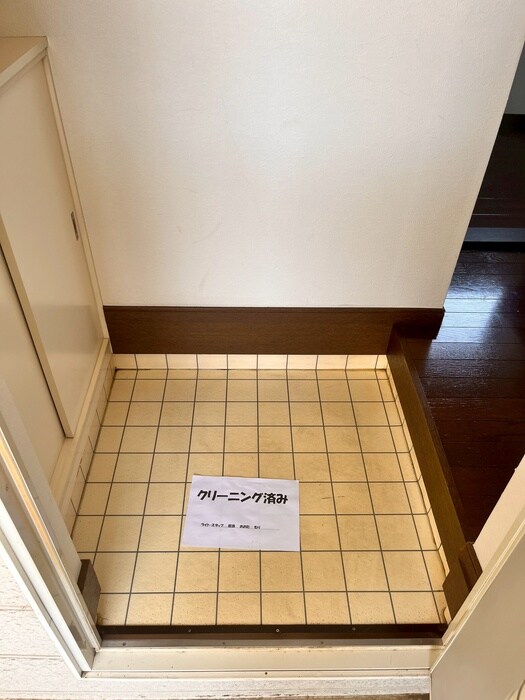 物件内観写真21　(玄関)