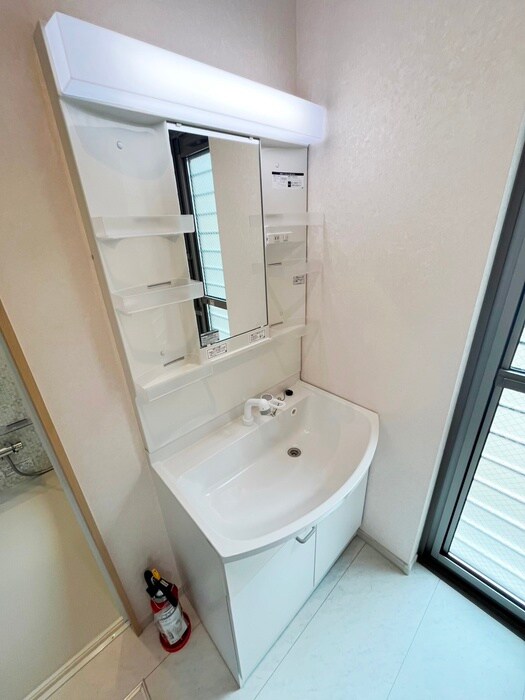 物件内観写真12　(洗面)