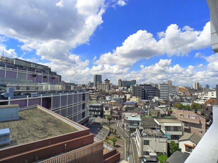 物件内観写真16　(室内からの展望)