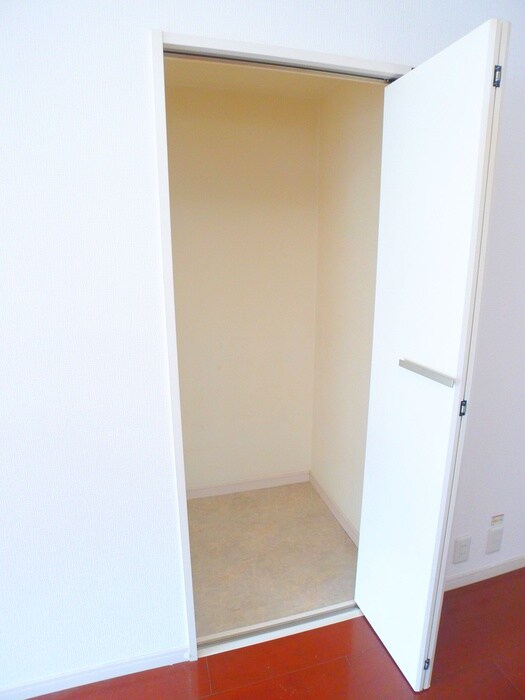 物件内観写真17　(収納)