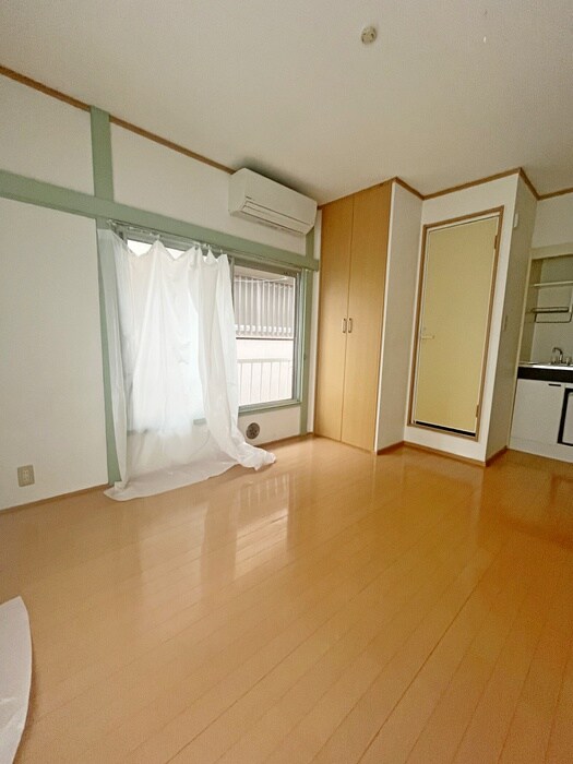 物件内観写真8　(居室)