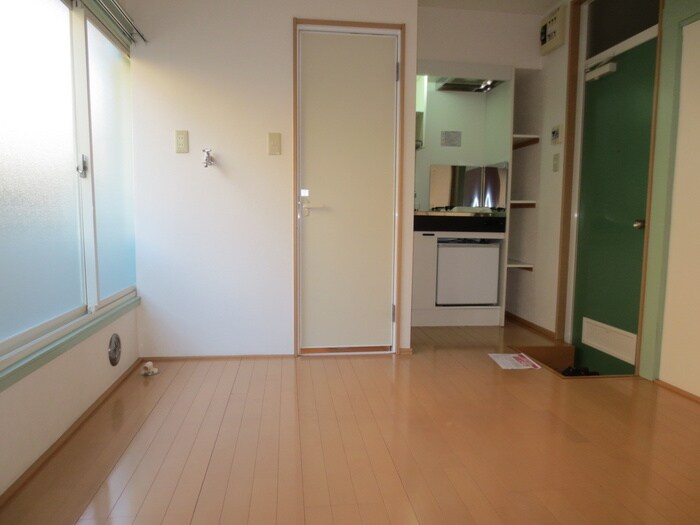 物件内観写真12　(廊下)