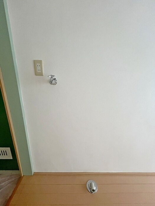 物件内観写真14　(洗濯機置場)