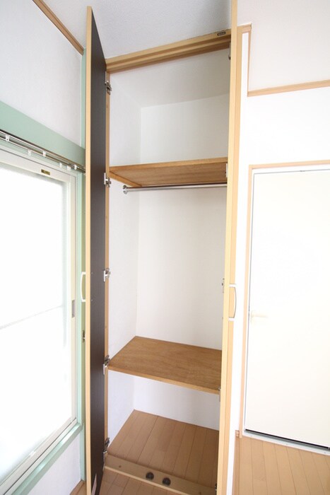 物件内観写真15　(収納)
