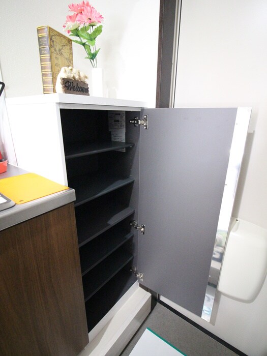 物件内観写真15　(靴箱)