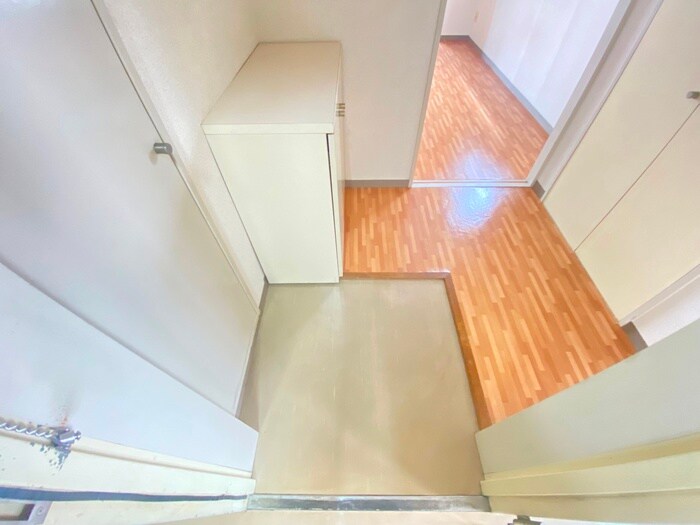 物件内観写真15　(玄関)