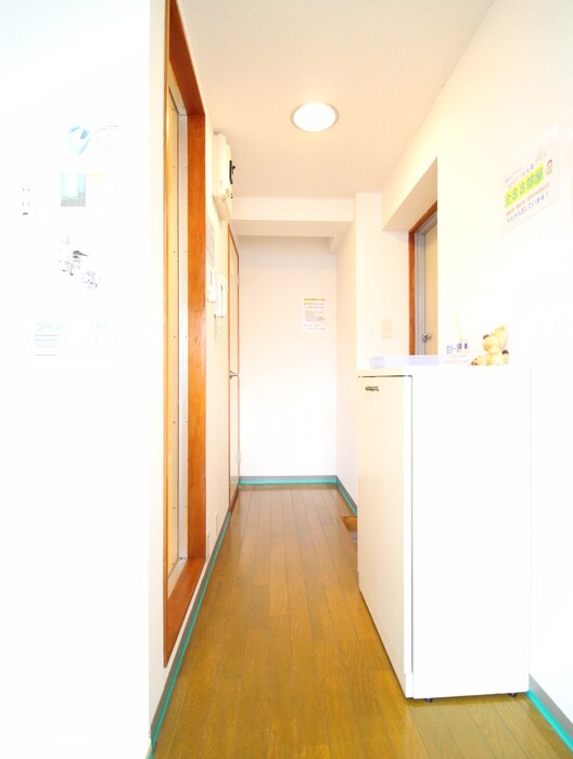 物件内観写真17　(玄関)