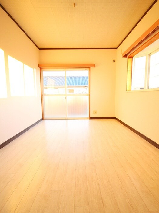 物件内観写真7　(居室)