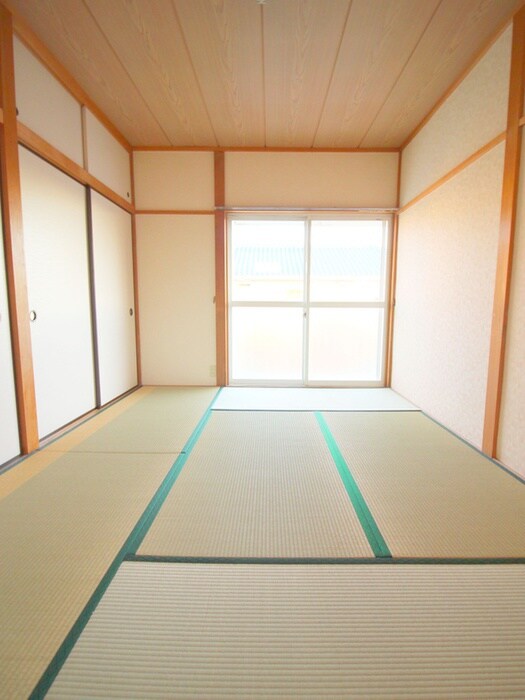 物件内観写真10　(居室)