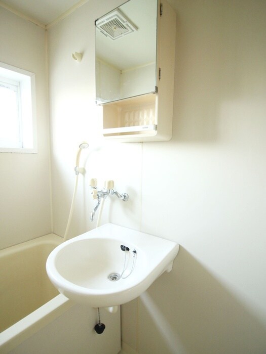 物件内観写真13　(洗面)