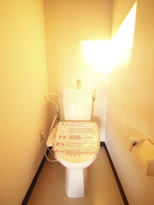 物件内観写真15　(トイレ)