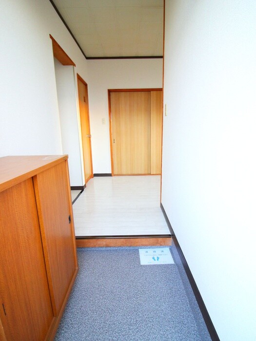 物件内観写真21　(玄関)