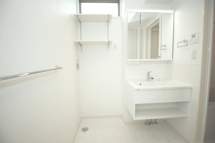 物件内観写真20　(洗濯機置場)