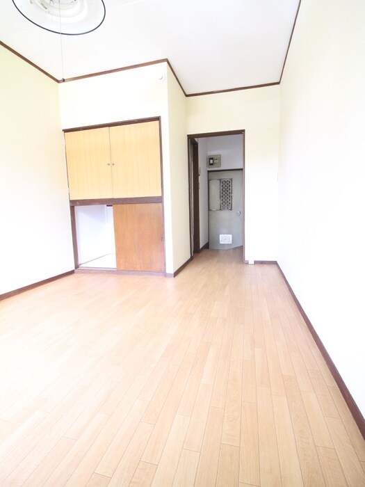 物件内観写真10　(居室)