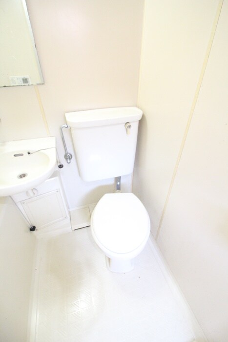 物件内観写真12　(トイレ)