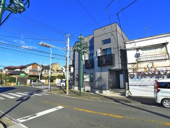 物件外観写真3　(周辺環境)