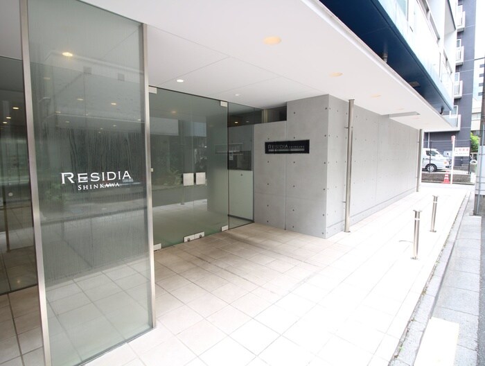 物件外観写真4　(エントランス部分)