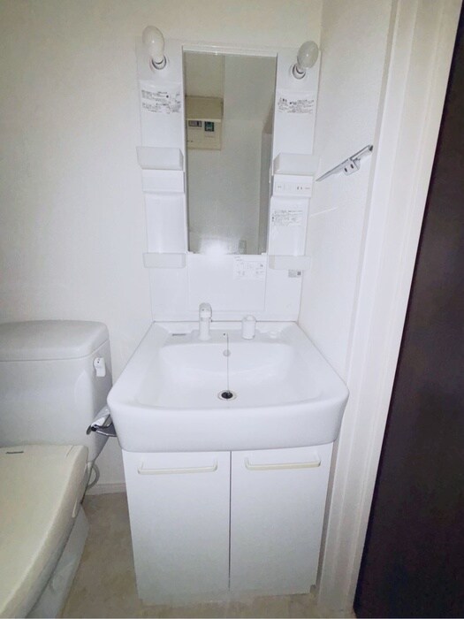 物件内観写真11　(洗面)