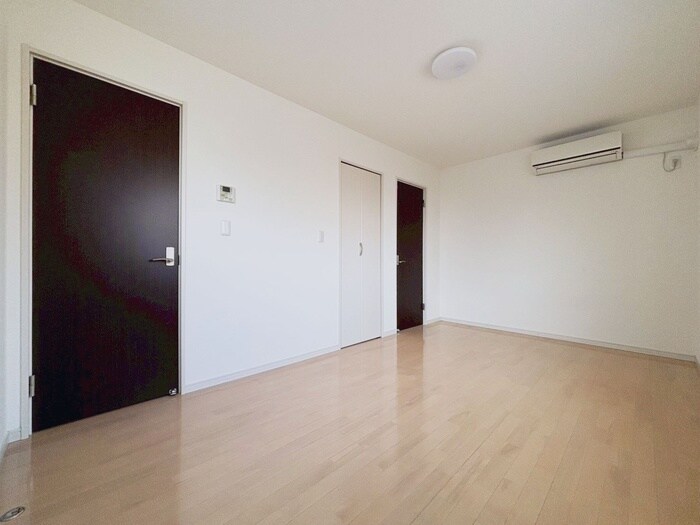 物件内観写真13　(居室)