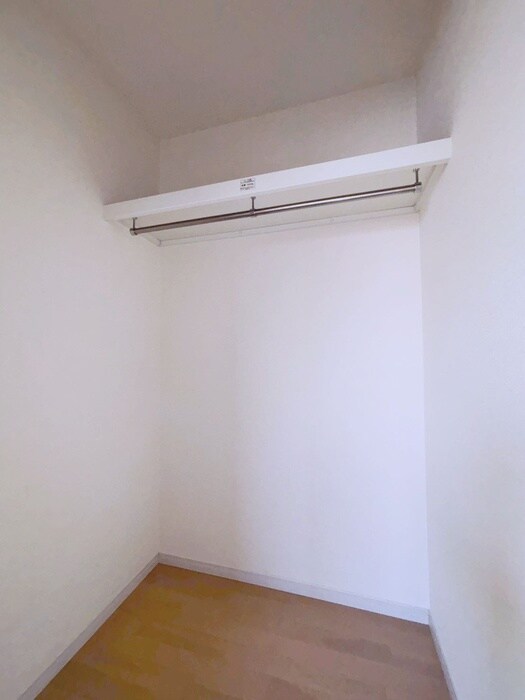 物件内観写真16　(収納)