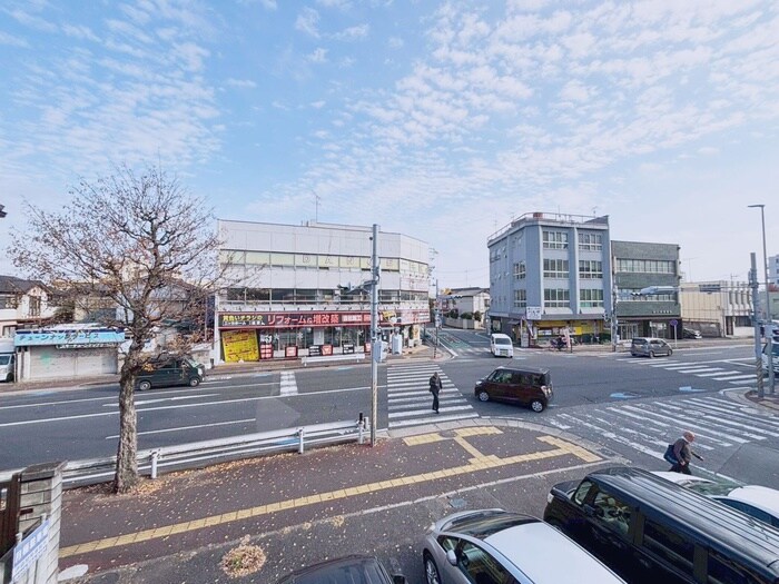 物件内観写真22　(室内からの展望)