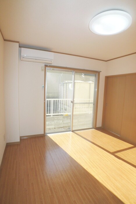 物件内観写真7　(居室)