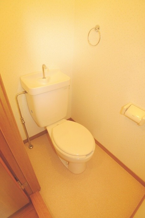 物件内観写真16　(トイレ)