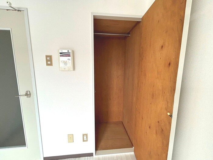 物件内観写真12　(収納)