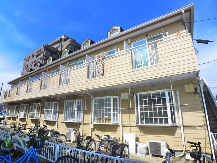 物件外観写真2　(駐輪場)