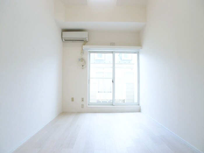 物件内観写真3　(居室)