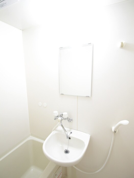 物件内観写真10　(洗面)