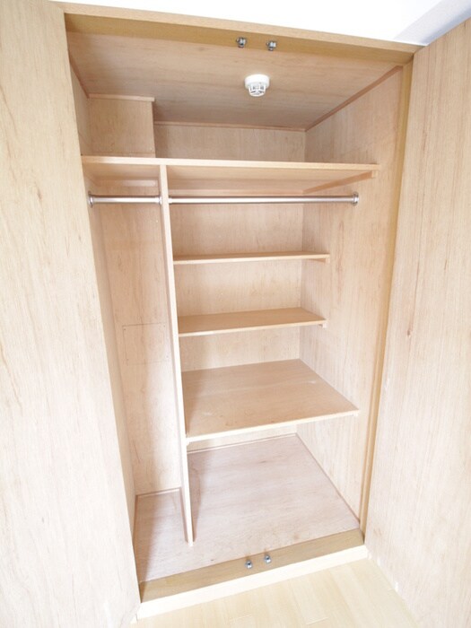 物件内観写真13　(収納)